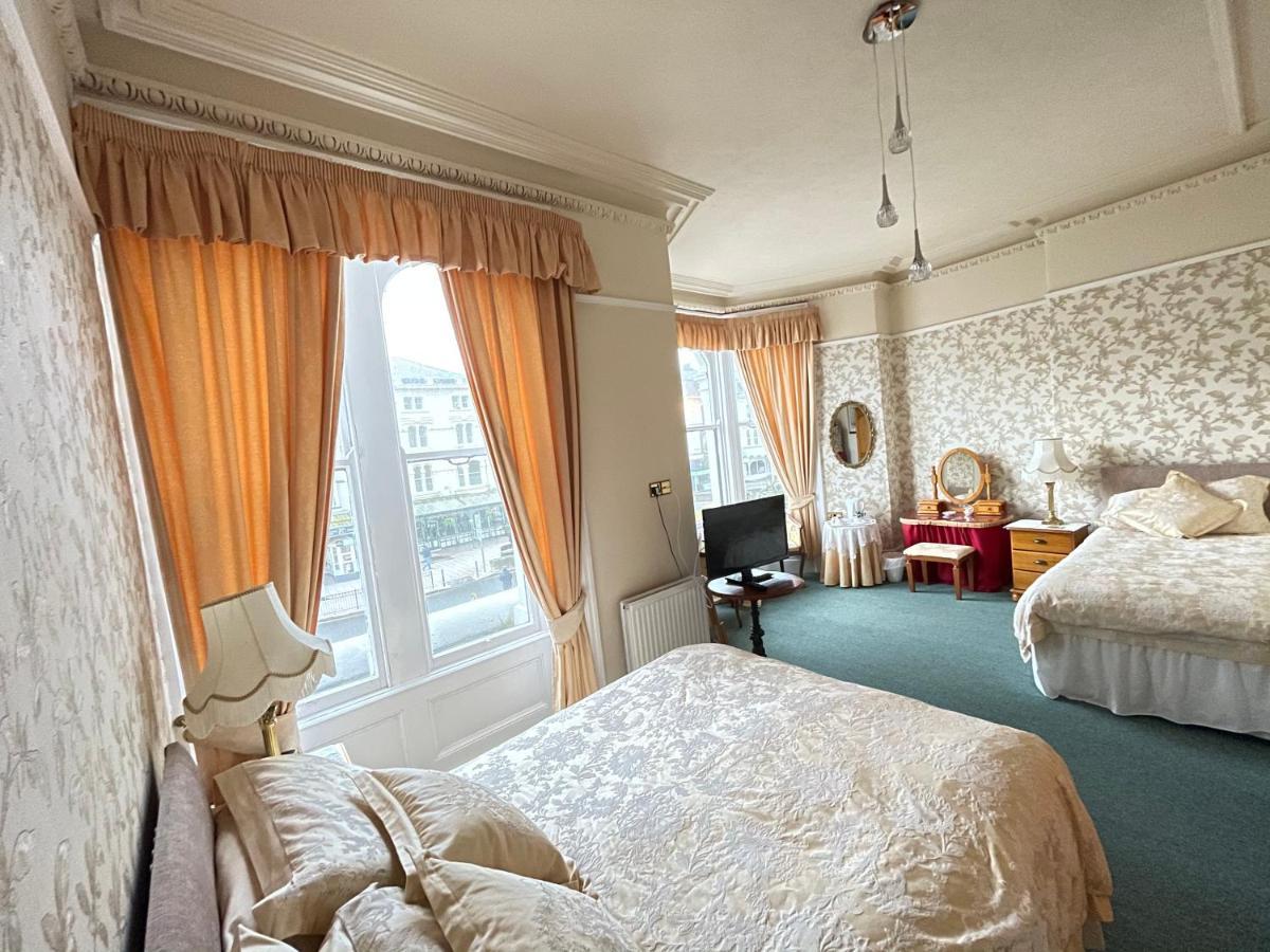White Court Llandudno Bed & Breakfast Bagian luar foto
