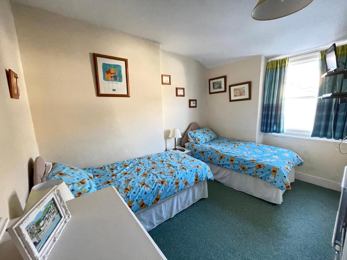White Court Llandudno Bed & Breakfast Bagian luar foto